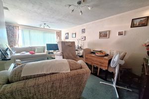 Lounge/Diner- click for photo gallery